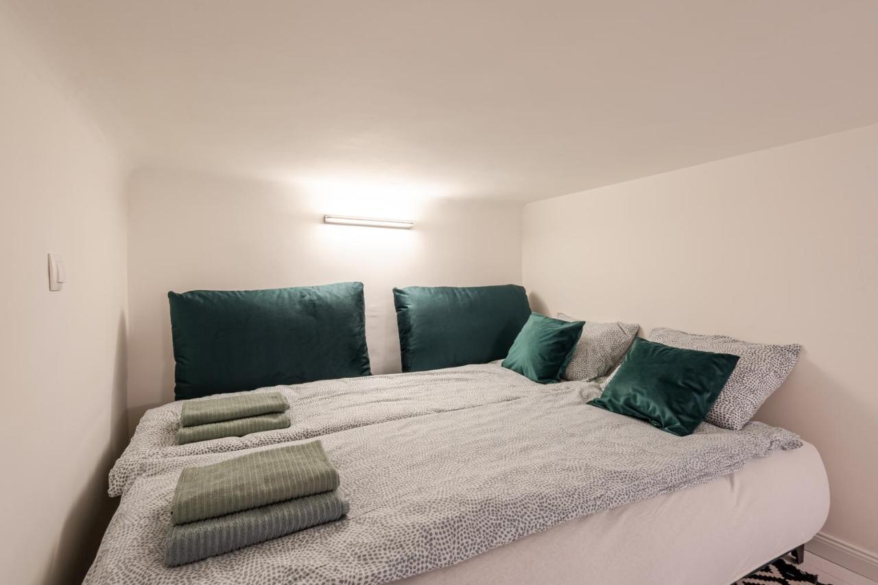 Apartamento Kl31 - Urban Escape - Prime Location - Klauzal Square By Bqa Budapest Exterior foto