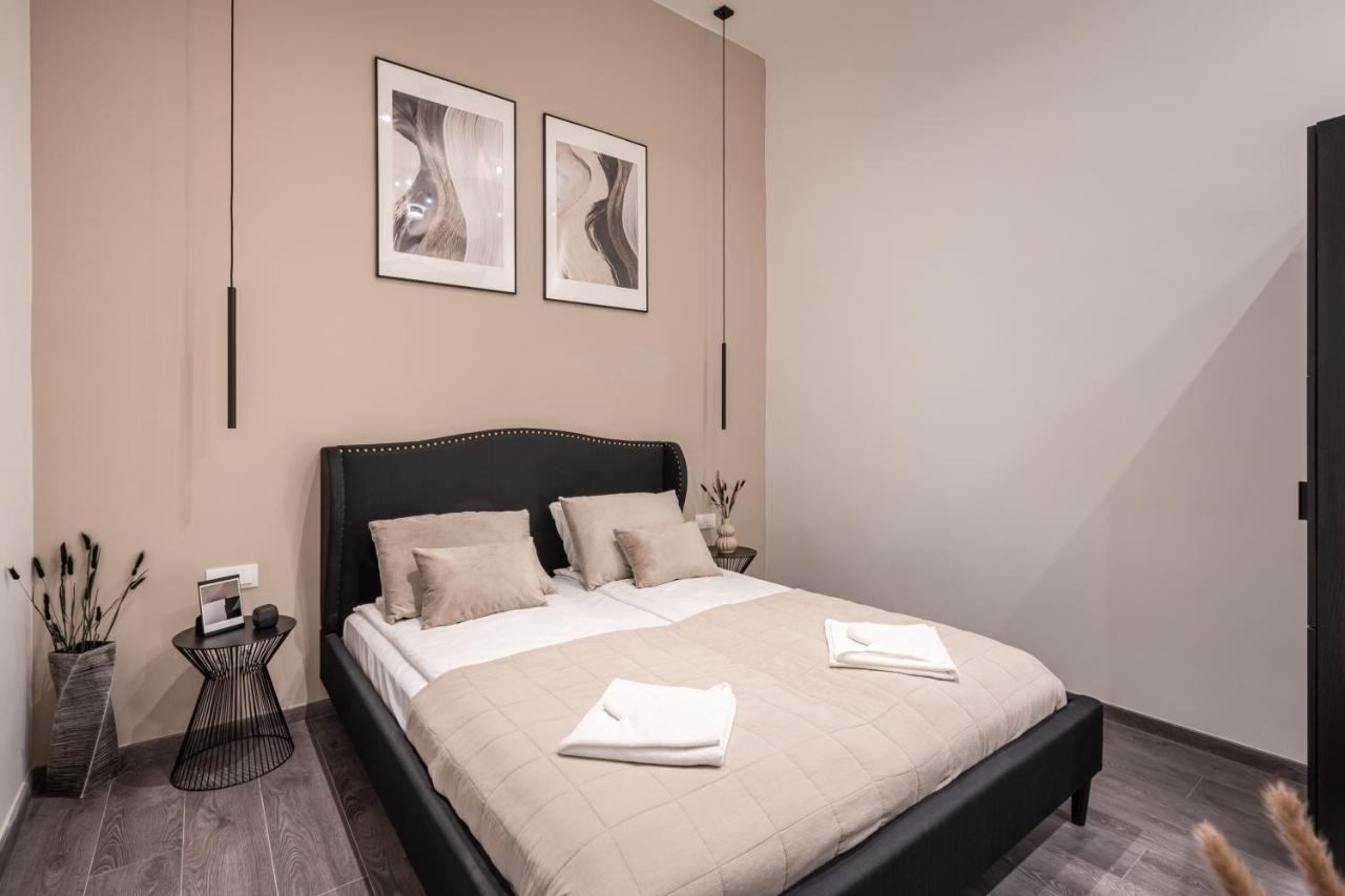 Apartamento Kl31 - Urban Escape - Prime Location - Klauzal Square By Bqa Budapest Habitación foto