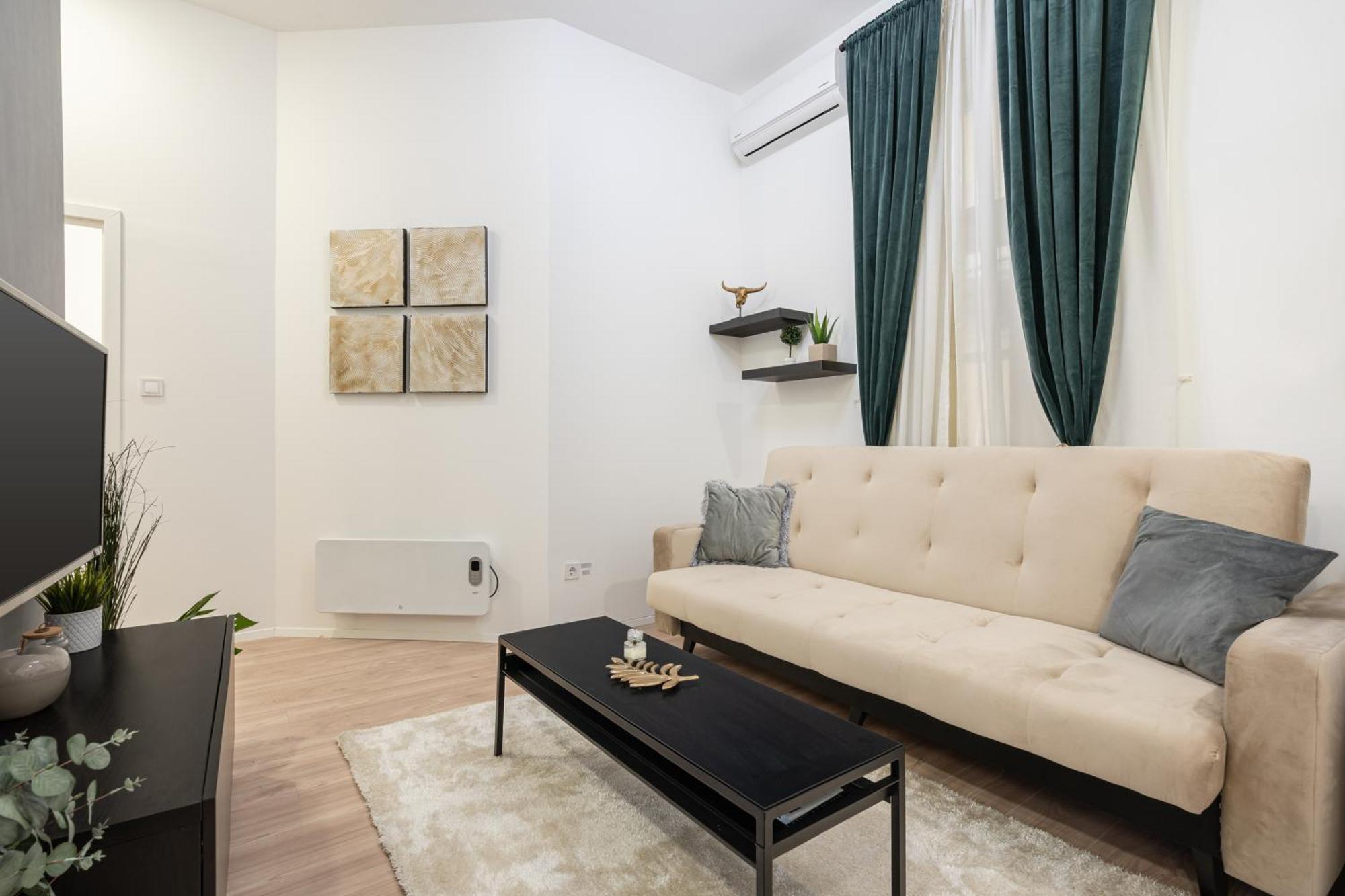 Apartamento Kl31 - Urban Escape - Prime Location - Klauzal Square By Bqa Budapest Exterior foto