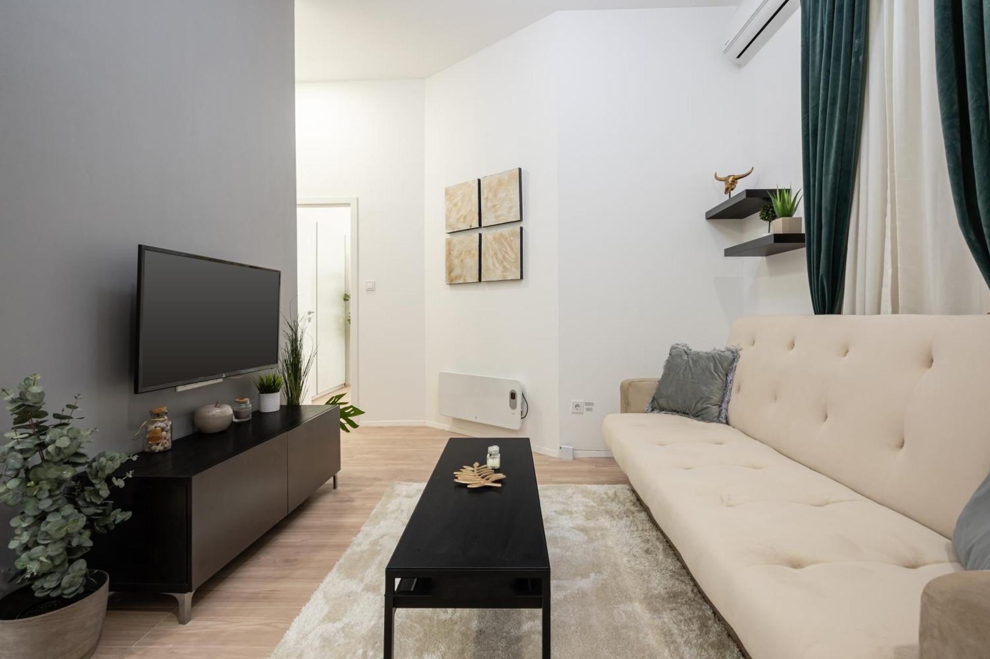 Apartamento Kl31 - Urban Escape - Prime Location - Klauzal Square By Bqa Budapest Exterior foto